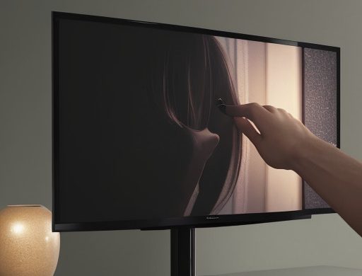 Menjaga TV Anda Berbahan: Cara Mudah dan Efektif dalam Perawatan dan Pengaturan TV